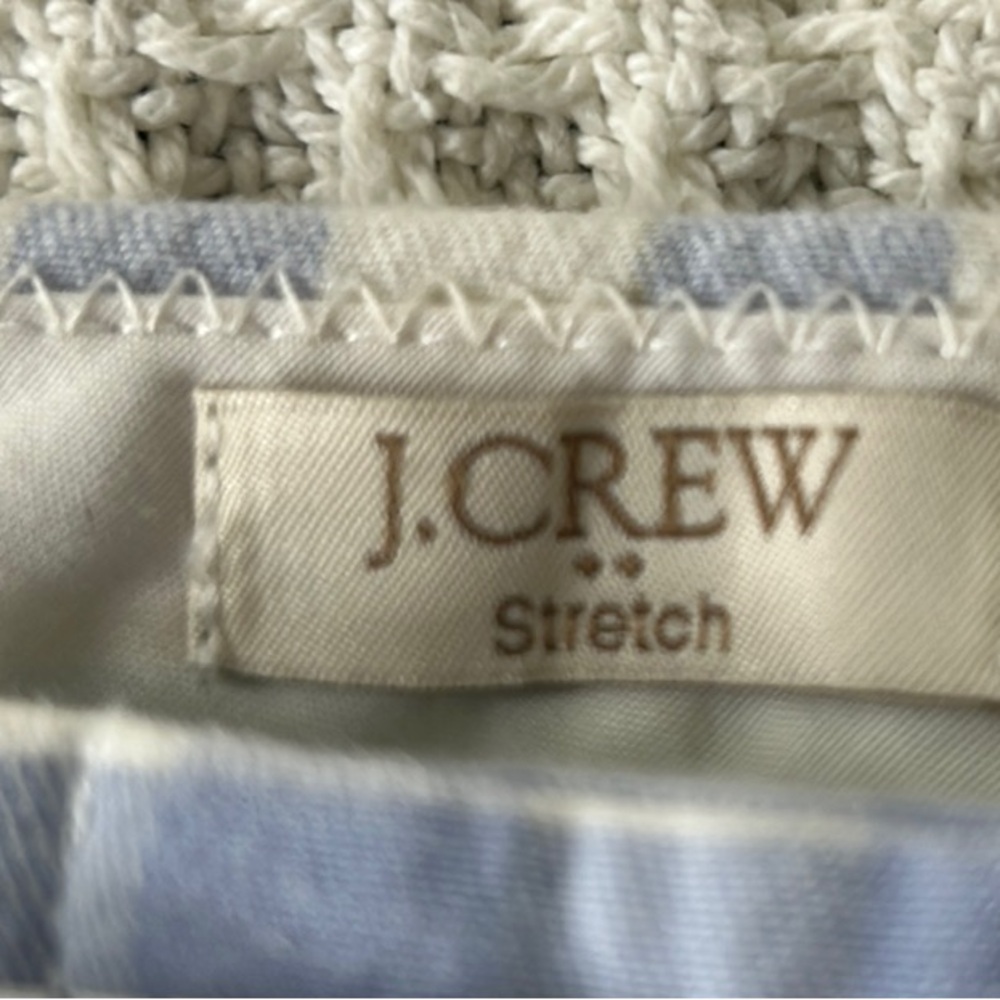 J. Crew Light Blue and White Gingham Shorts. Size 2. - Picture 5 of 8